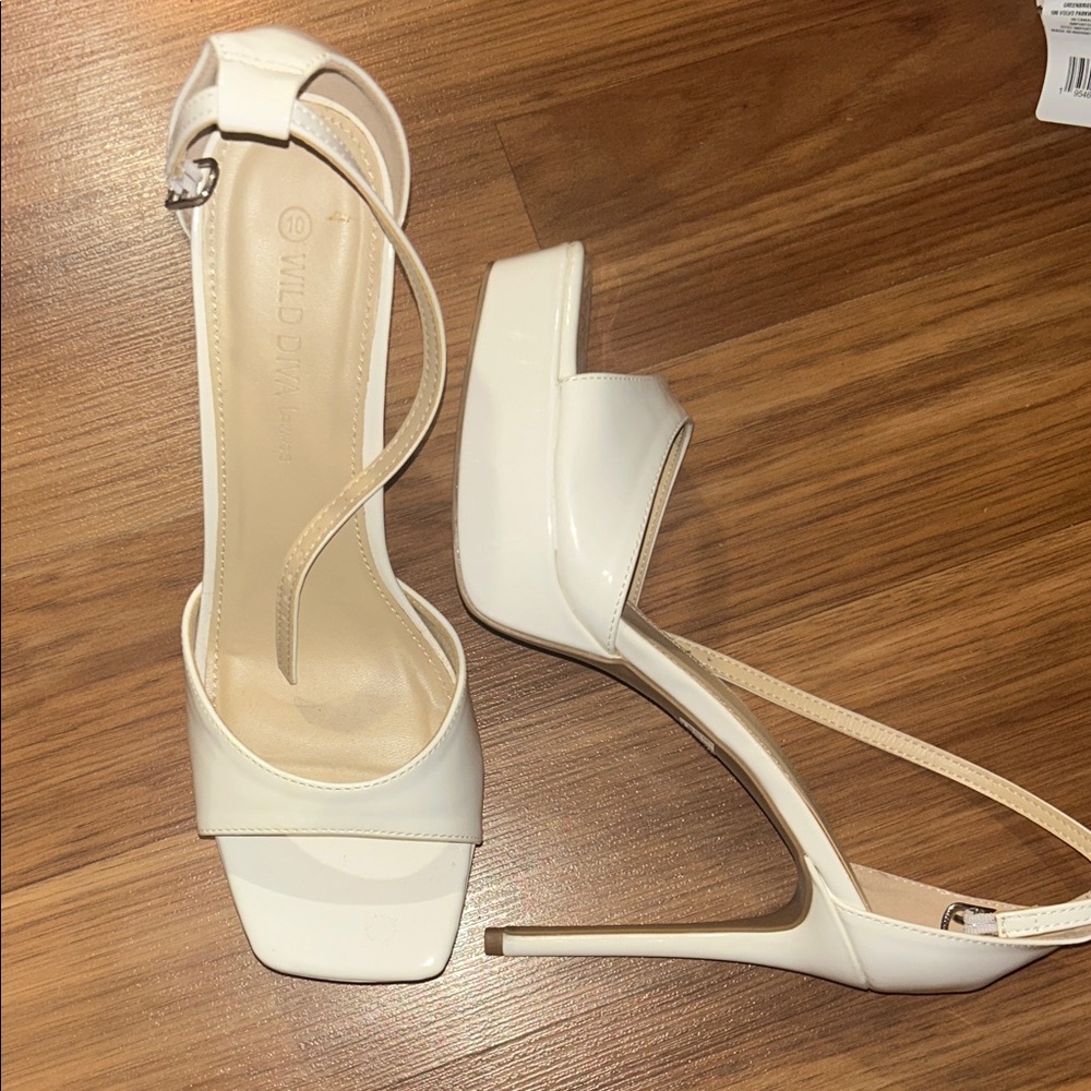 Wild Diva White High Heel Size 10